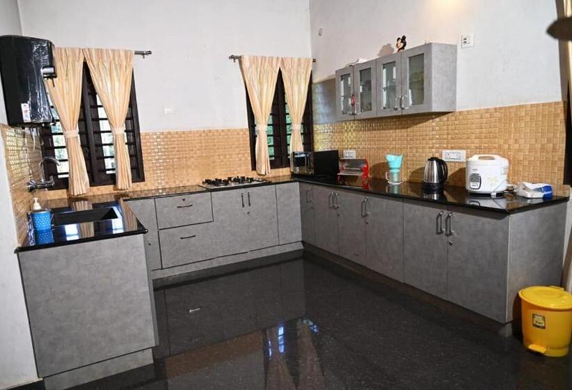 فندق Adamya Home Stay