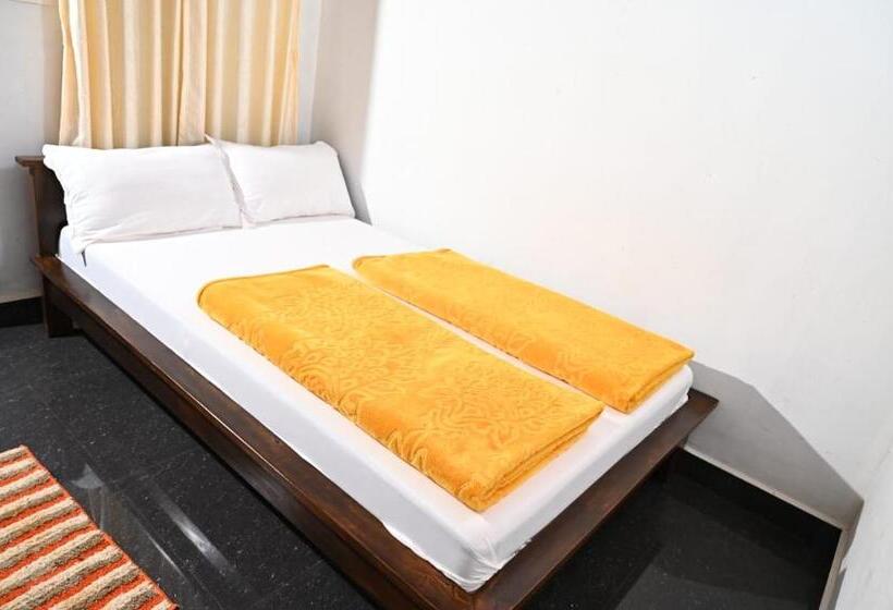 فندق Adamya Home Stay