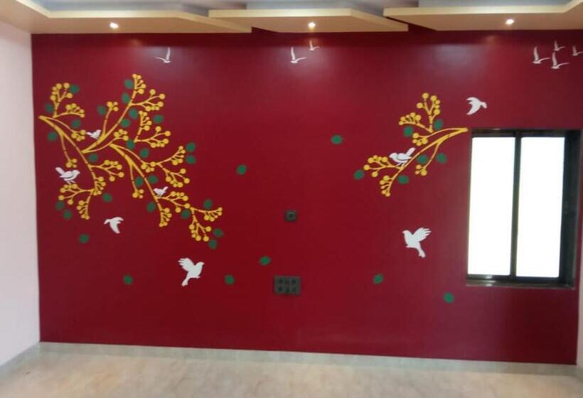 בית מלון כפרי Asmi Palace, Bhaimala, Alibag