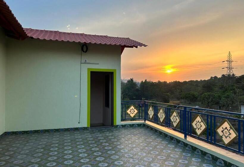 בית מלון כפרי Asmi Palace, Bhaimala, Alibag
