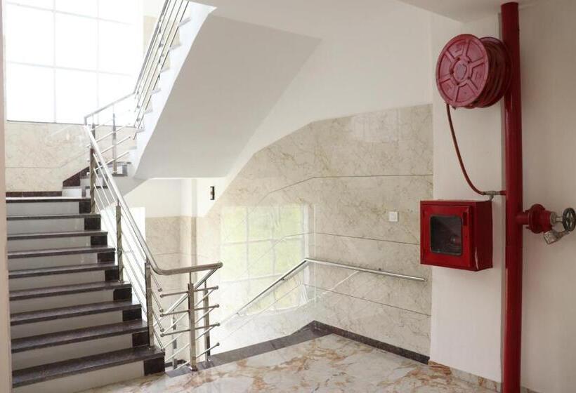 فندق Balaji Palace