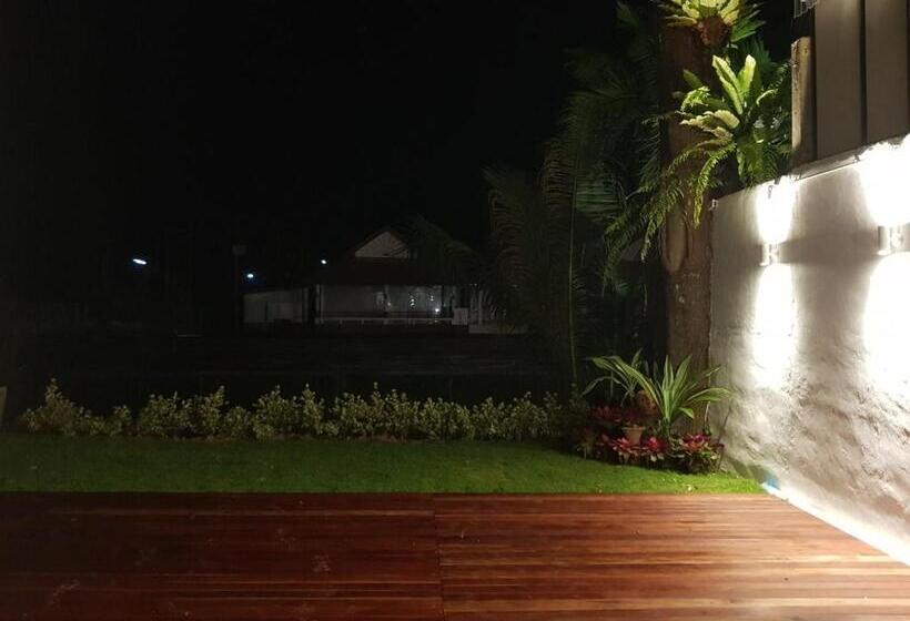 Отель Bania Boutique House