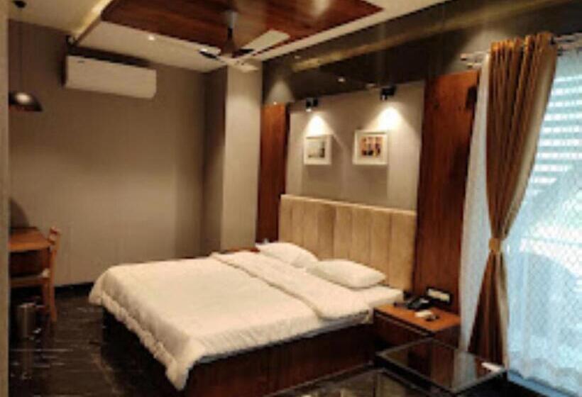 فندق Buldana Urban Residency Club , Buldana