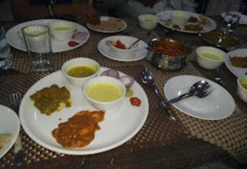 فندق Buldana Urban Residency Club , Buldana