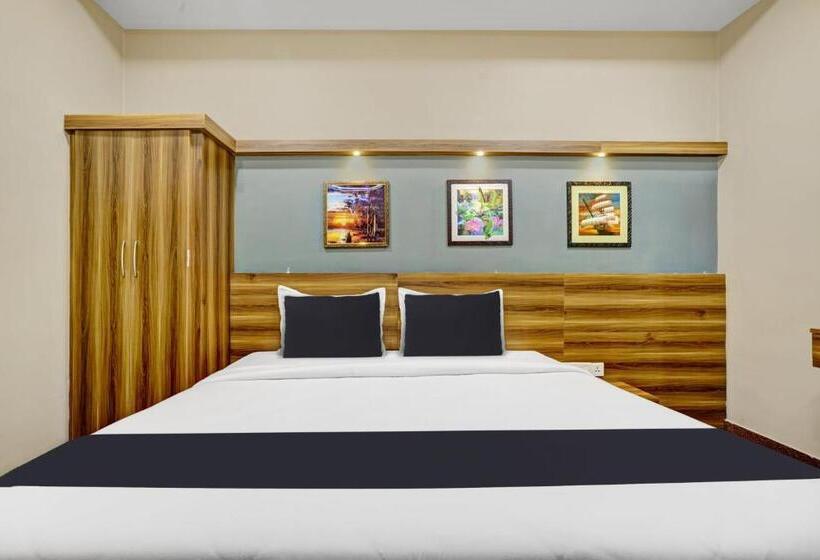 Отель Century Regency