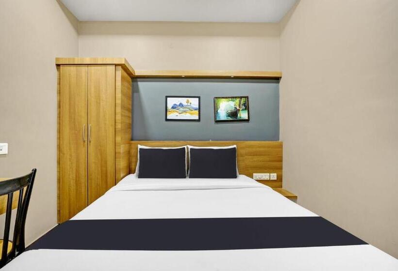 Отель Century Regency