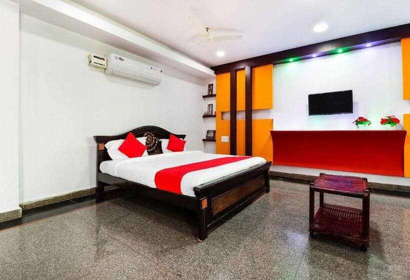 فندق Collection O 67511 Golden Park