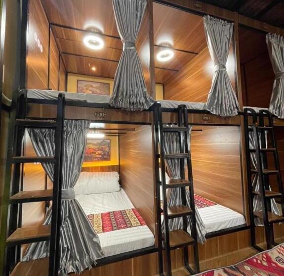 هتل کپسول Ha Giang Capsule Hostel