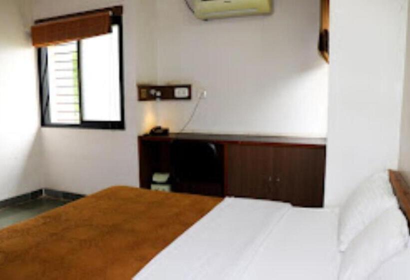 Hotelli Devarshi, Maheshwar