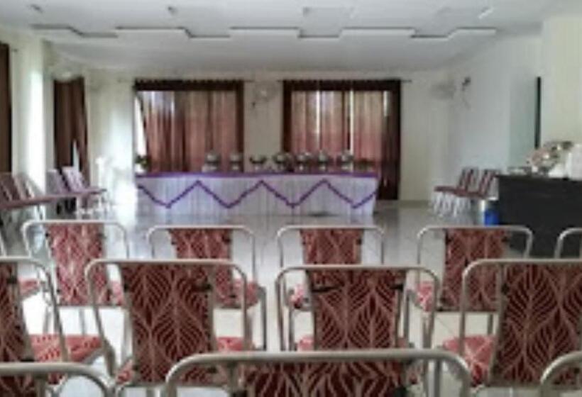 Hotel Devraj Palace,maheshwar