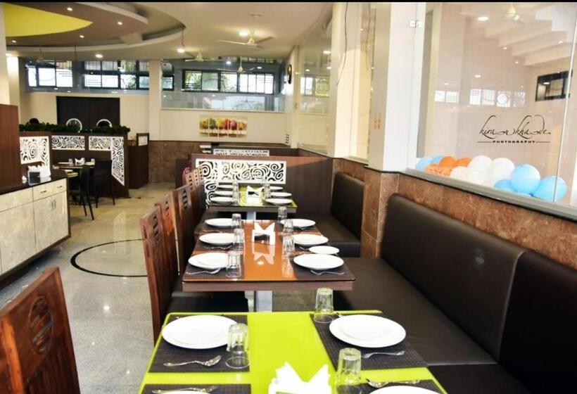 فندق Four Seasons Resort Ajanta