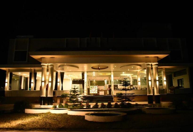 בית מלון כפרי Four Seasons Resort Ajanta