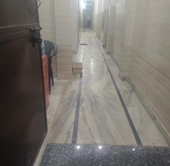 ホテル Harihar Atithi Bhawan