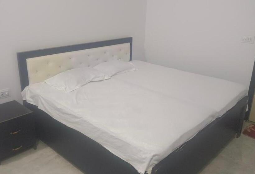 ホテル Harihar Atithi Bhawan