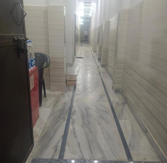 ホテル Harihar Atithi Bhawan