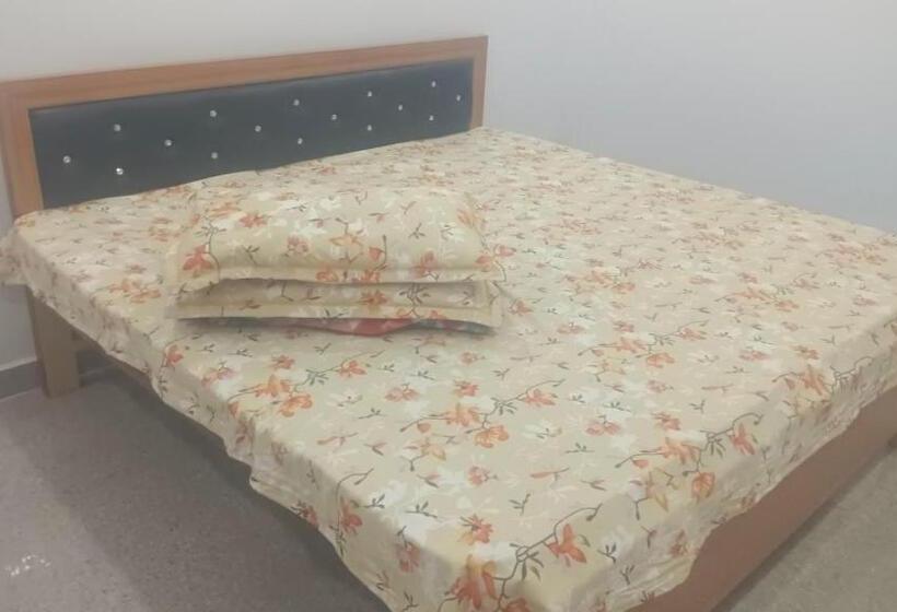 ホテル Harihar Atithi Bhawan