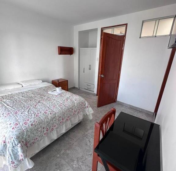 هتل Hospedaje Carmen