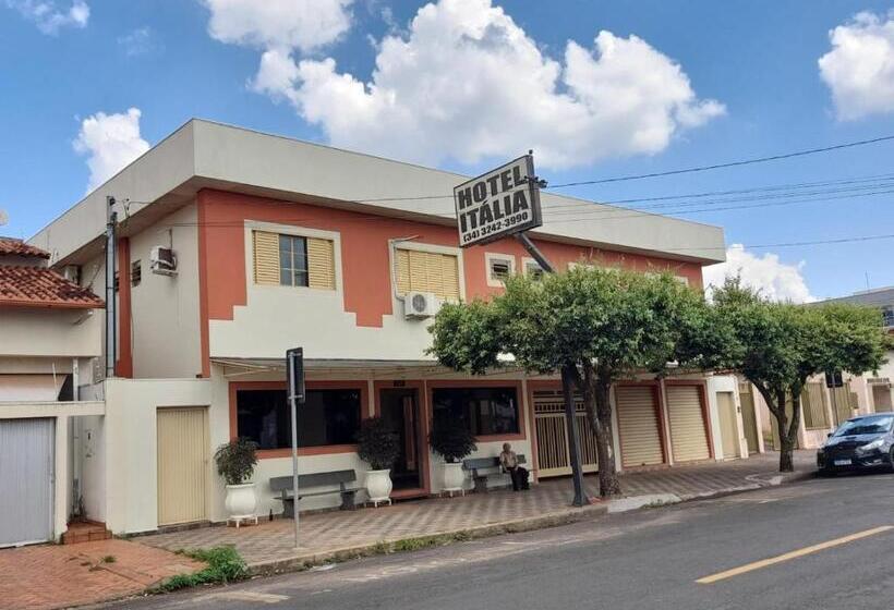 فندق Itália
