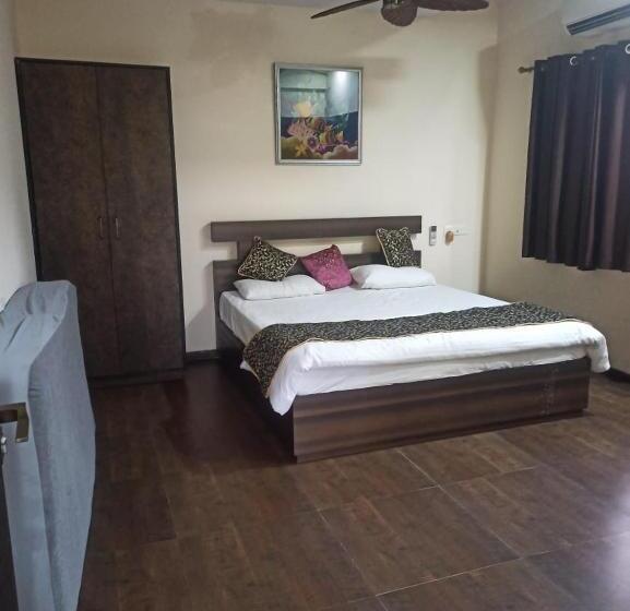 בית מלון כפרי Lamba Celebrations