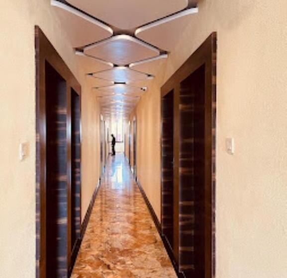 בית מלון כפרי Luxury Inn,damoh