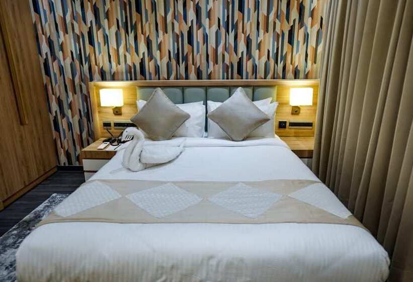 酒店 M2 Square By Monday Premium