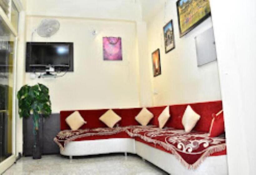 Hotel Mahishmati Palace,maheshwar