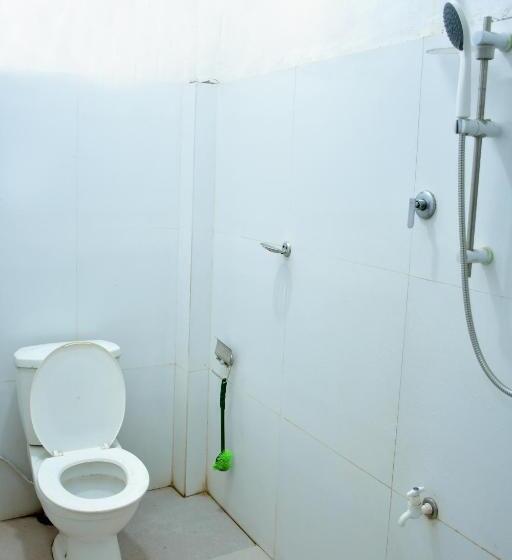 فندق Ninety Nine Grand