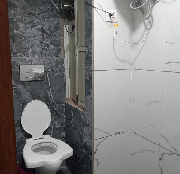 בית מלון כפרי Nx Gupta Avenu