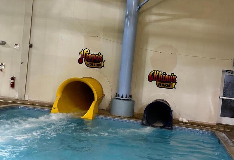 ホテル Peachtree Inn & Suites