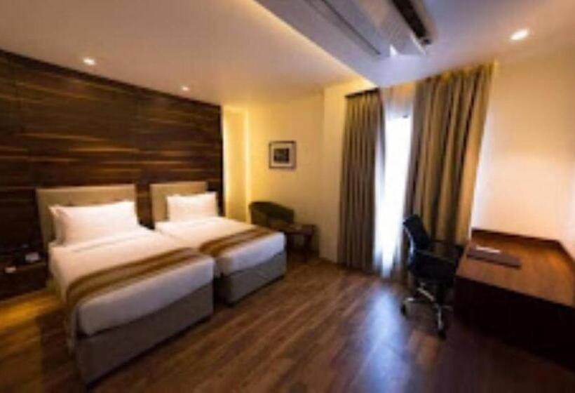 בית מלון כפרי Pemaling Lords Inn Dirang