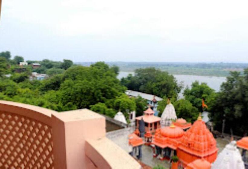 בית מלון כפרי Raj Palace, Maheshwar