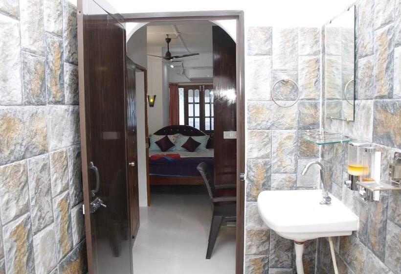 호텔 Ratnoop Inn Enjoy The Premium Home Stay