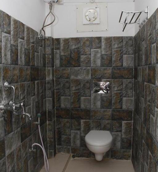 호텔 Ratnoop Inn Enjoy The Premium Home Stay