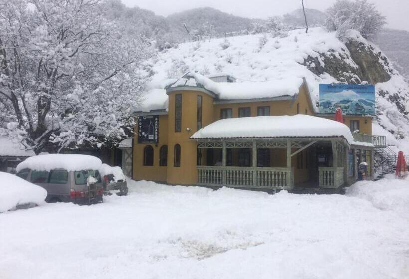 هتل Restaurant Kakhaberi