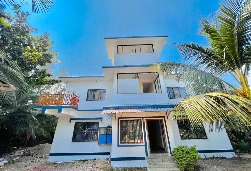 בית מלון כפרי Sea Point Villa