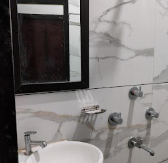 בית מלון כפרי Shivalay Palace,maheshwar