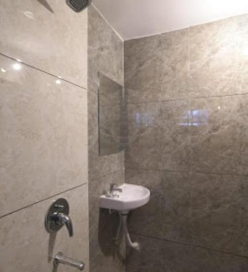 Отель Solitude 24,indore