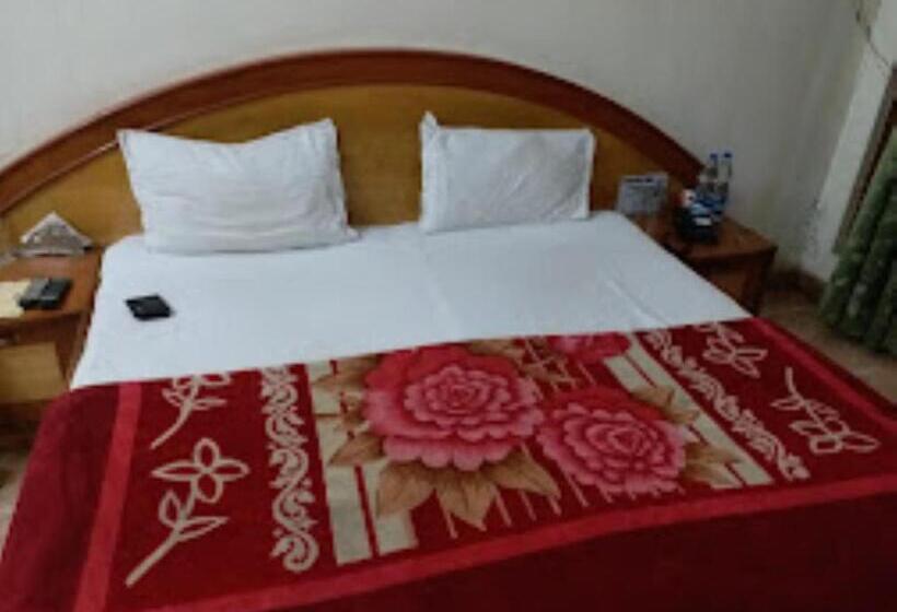 호텔 Tanya Palace,datia