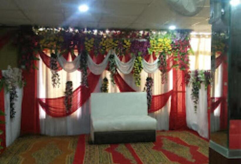 호텔 Tanya Palace,datia