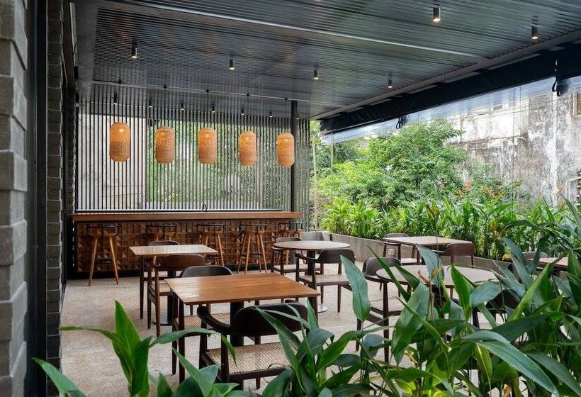 ホテル Taprobane House