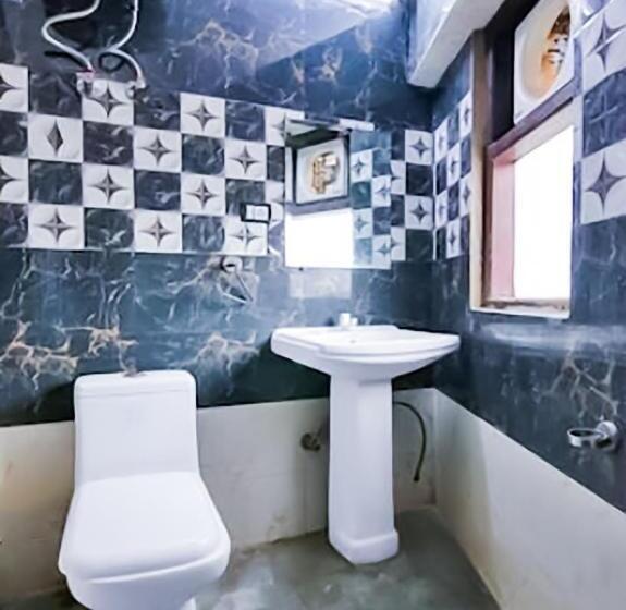 호텔 Stay With Classic Near Sarai Kale Khan Metro