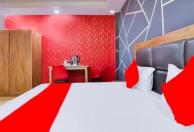 호텔 Stay With Classic Near Sarai Kale Khan Metro