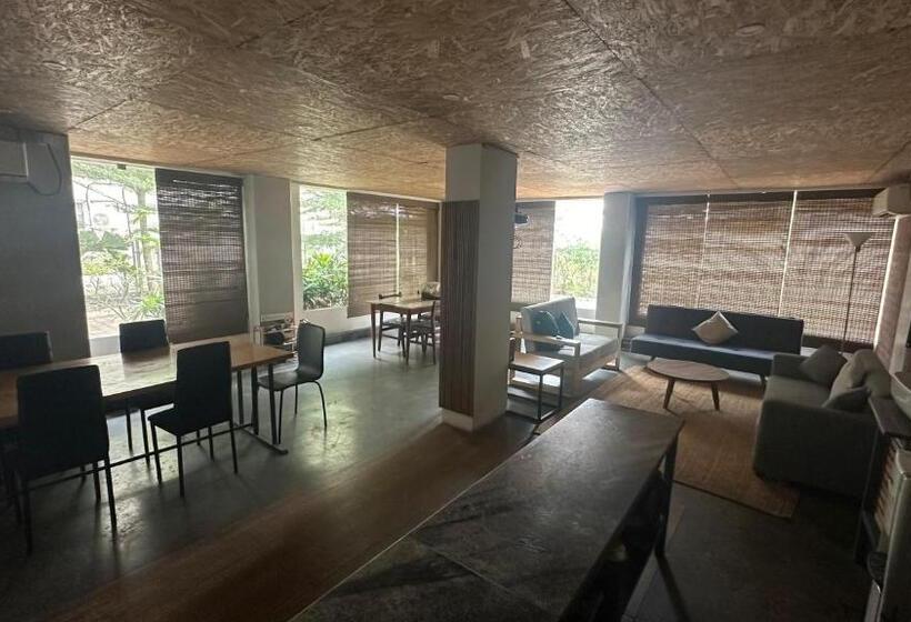 فندق True North Apart