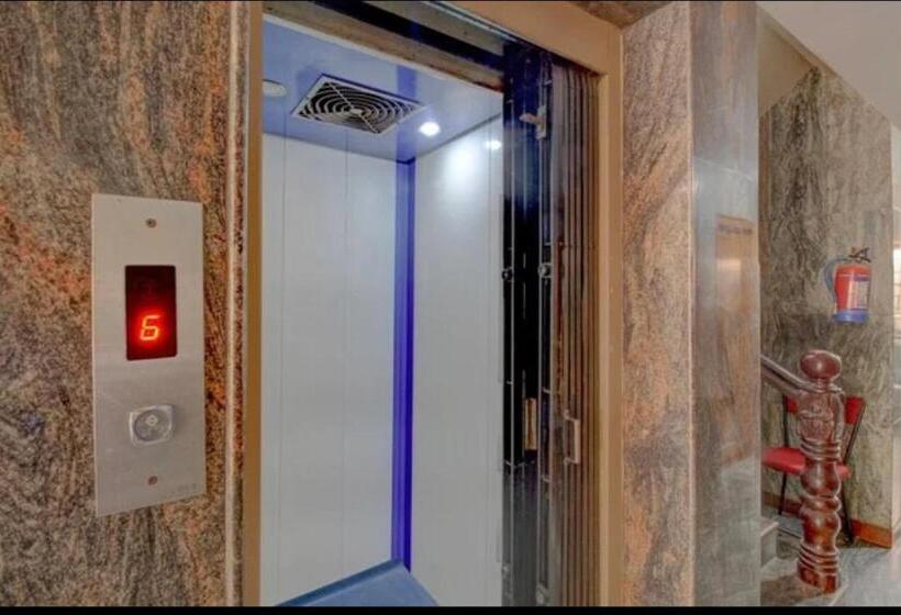 호텔 Yuvaraj Palace