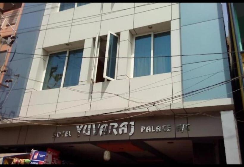 호텔 Yuvaraj Palace