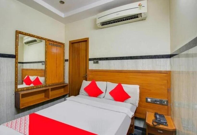 호텔 Yuvaraj Palace