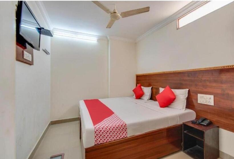 호텔 Yuvaraj Palace