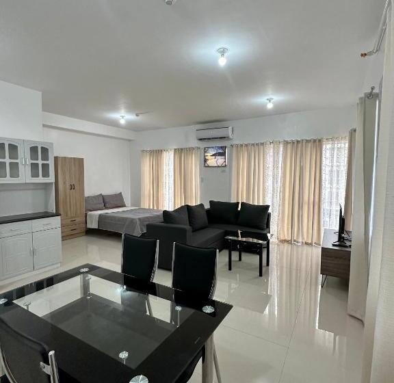 Minglanilla Modena Townsquare