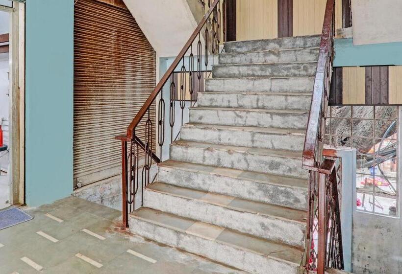 Oyo Flagship Hotel Sawariya Grand