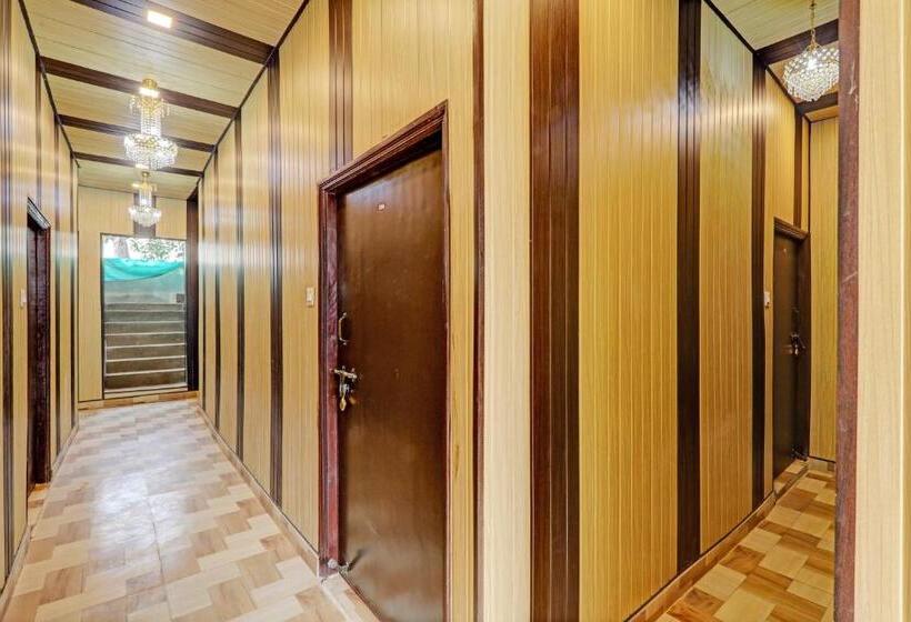 Oyo Flagship Hotel Sawariya Grand